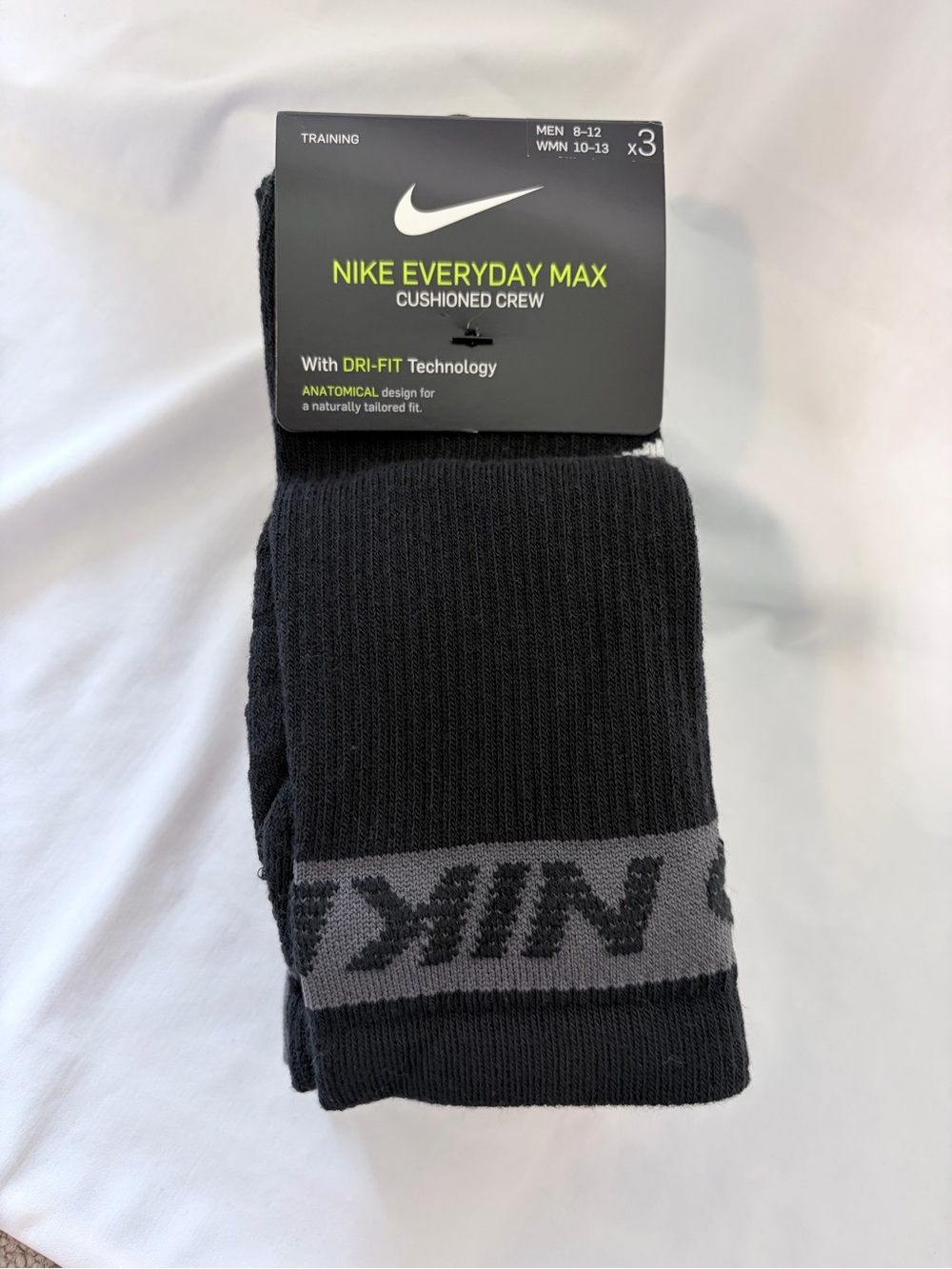 NEW Nike Everyday Max Cushioned Crew Socks - Black/White